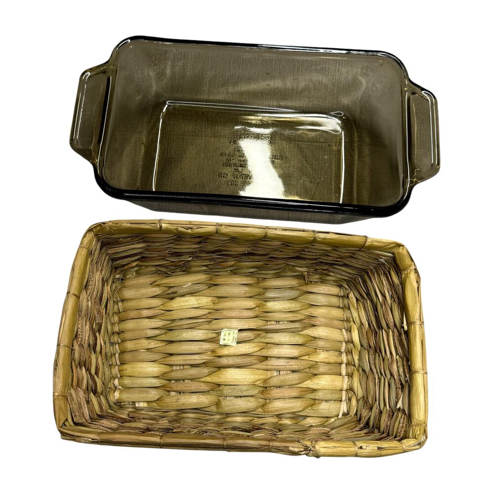 Anchor Ovenware Amber Glass 1.5 Qt Loaf Dish Wicker Basket USA - Picture 4 of 7
